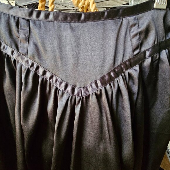 NWT Black Silk Equestrian Victorian Corset Bustle Skirt SMALL - Picture 2 of 16